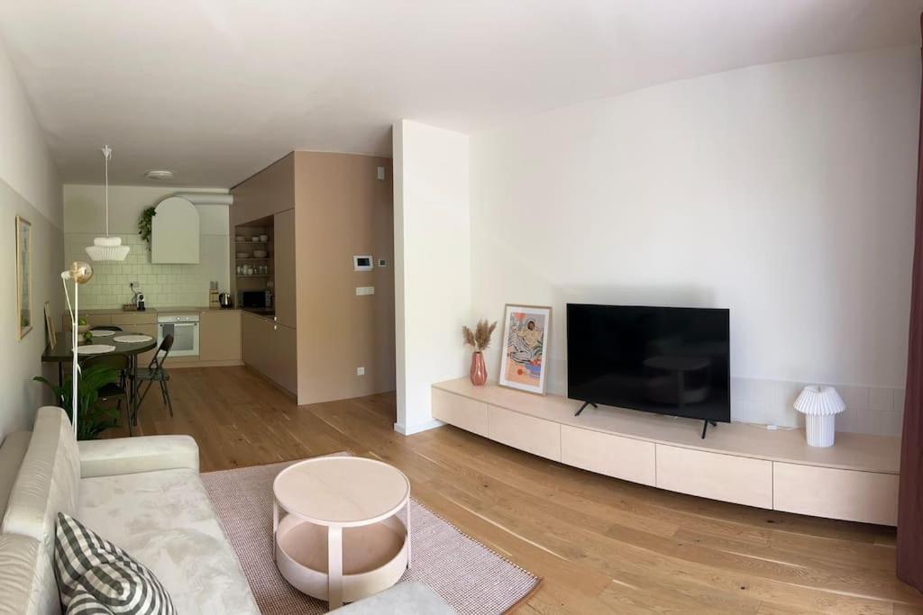 Apartment Zwirn, Free Parking, 24/7 Access Bratislava Eksteriør billede