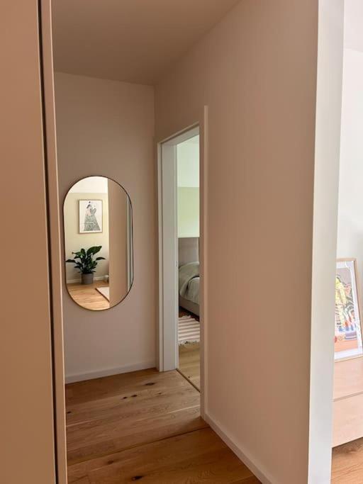 Apartment Zwirn, Free Parking, 24/7 Access Bratislava Eksteriør billede
